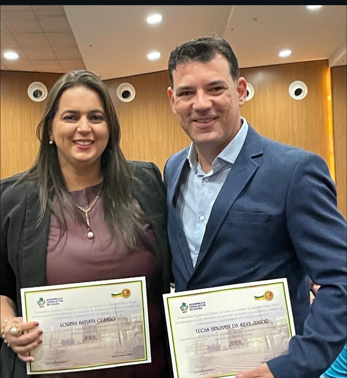 Dr. Lucas Benjamin e Dra. Lorena, responsáveis técnicos da Tok Odontologia